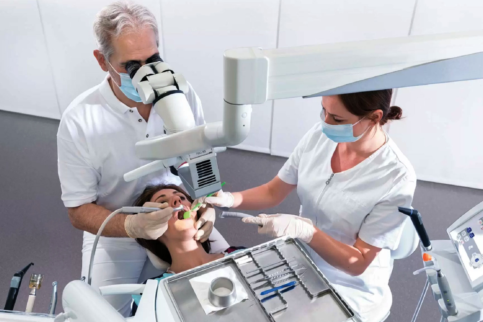 Microscopic Dentistry